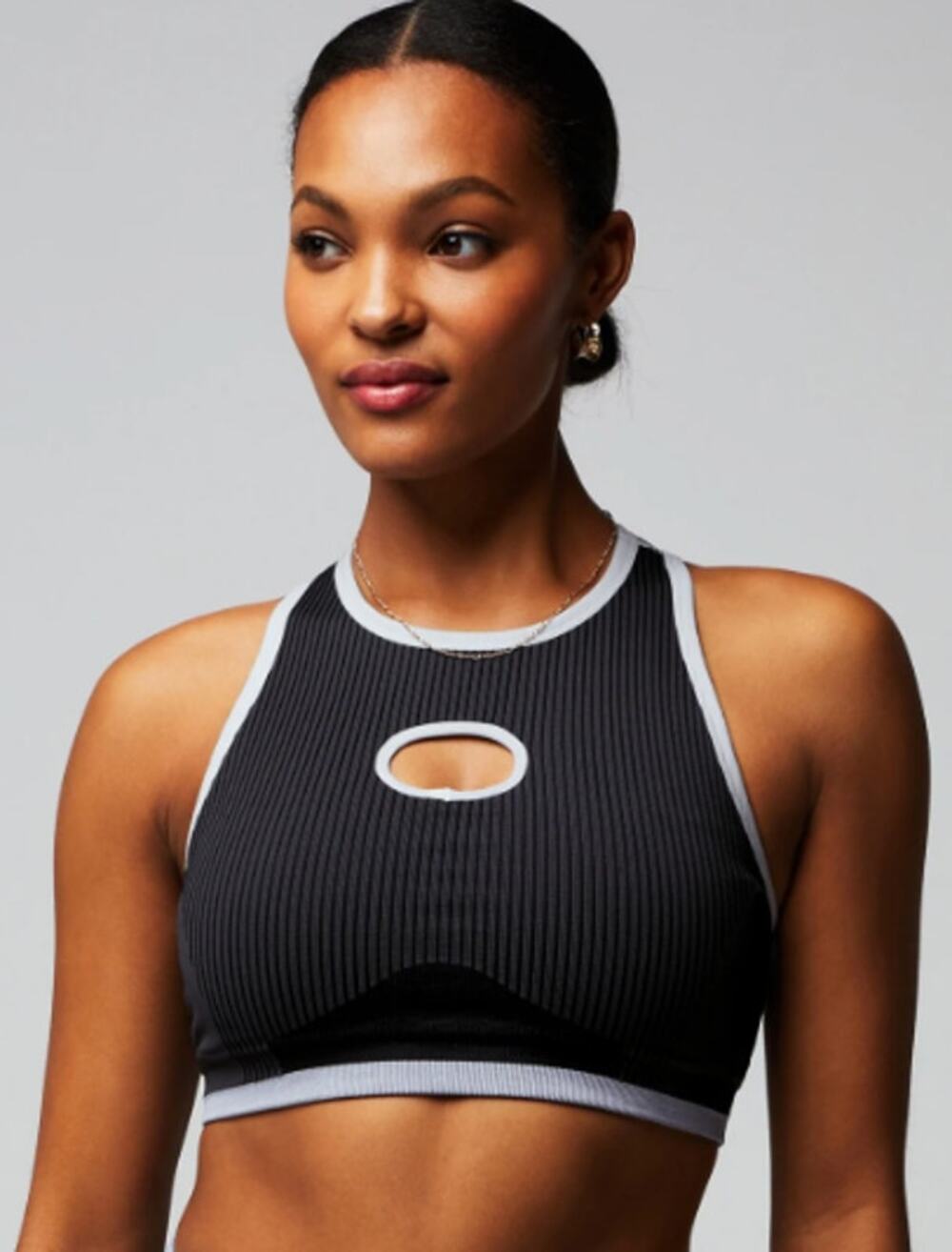 Fabletics Size Medium Reach Low Impact Sports Bra Yoga Pilates Black Gray NWT